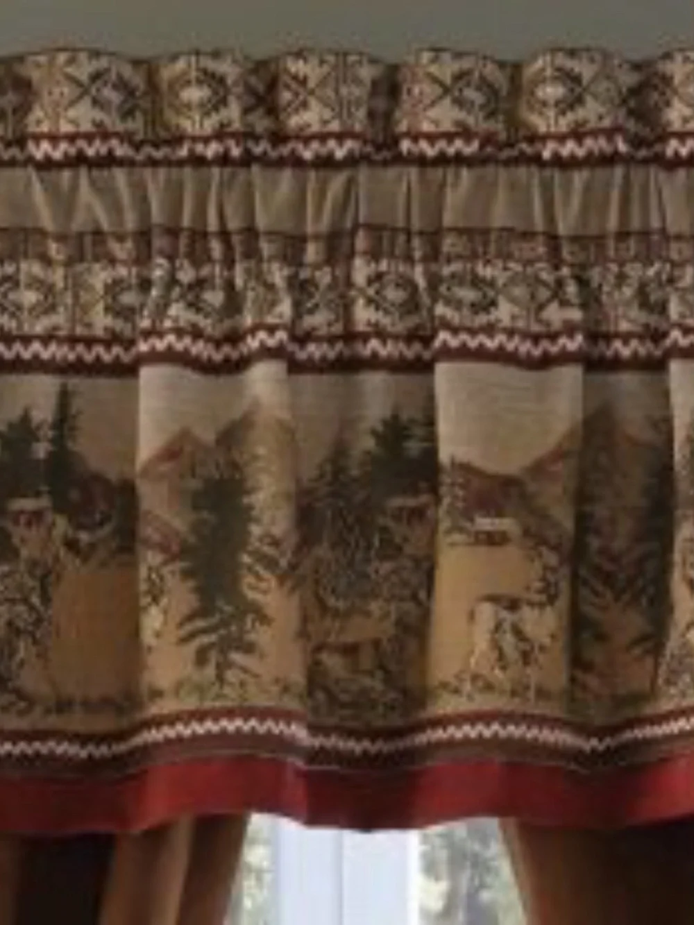CROSCILL Estate OAKWOOD Window VALANCE Size: 88 x 17